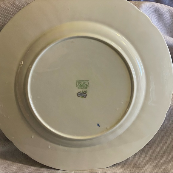 Dinnerware - Picture 3 of 5